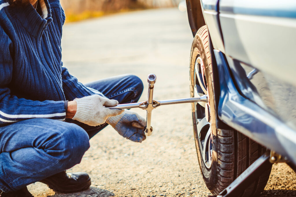 flat tire change phoenix